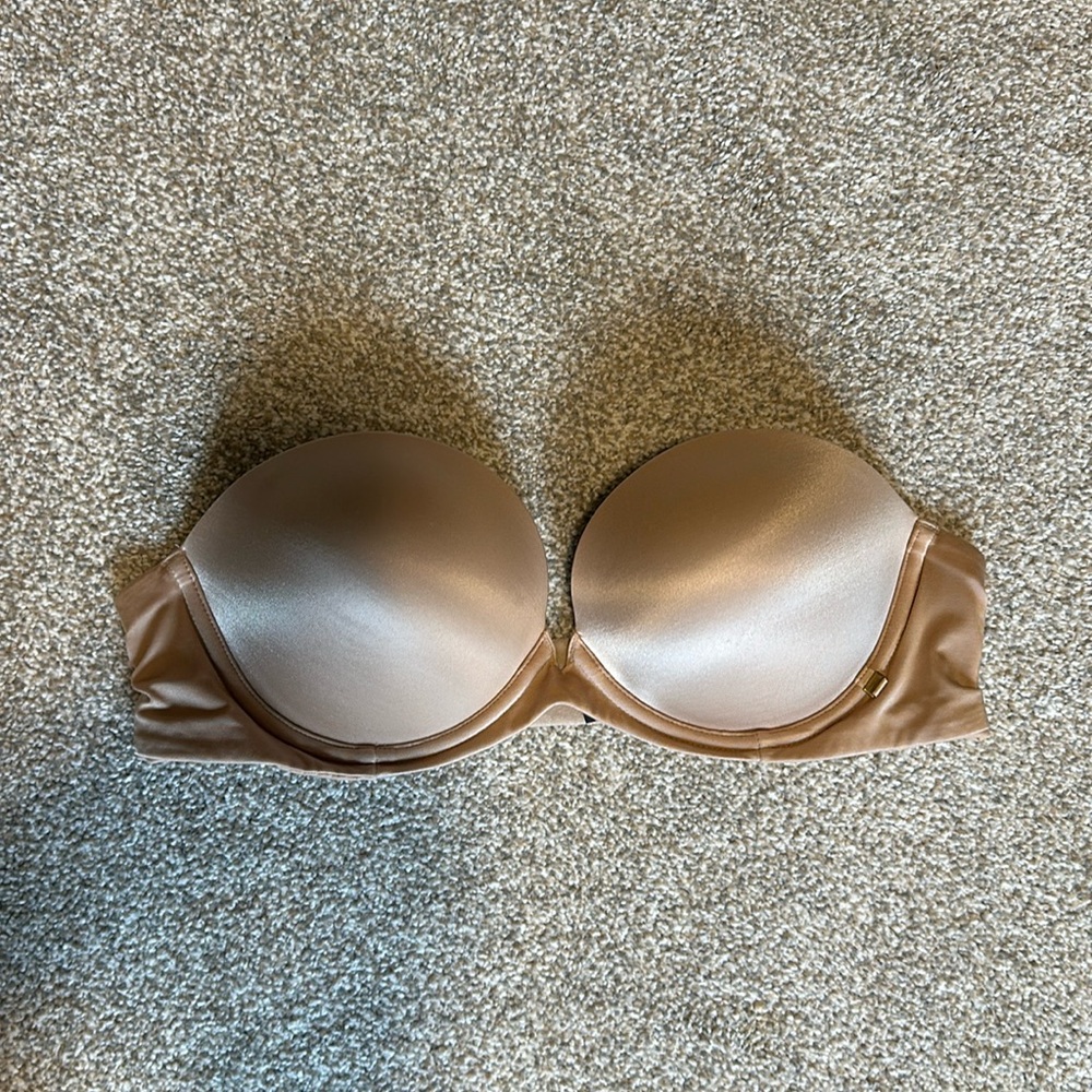 Victoria’s Secret 34C strapless bra